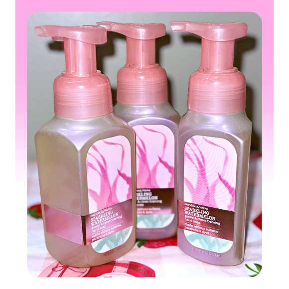 Bath & Body Works Sparkling Watermelon 8.75oz Gentle Clean Foaming Hand Soap x3 - Picture 1 of 4